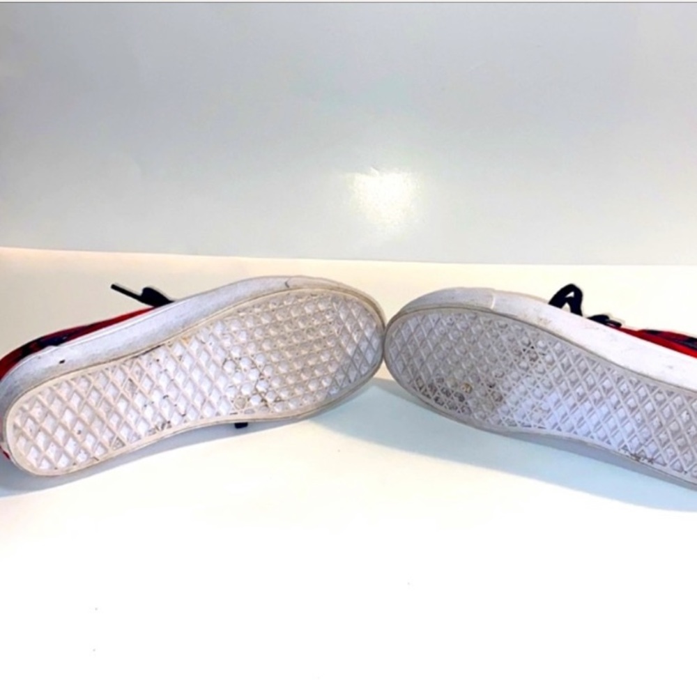 Vans - Picture 7 of 7